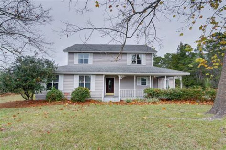 Discover Your Dream Fixer Upper Lakehouse Sale