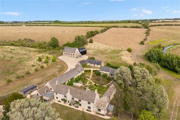 Discovering Simon Cowell's House In The Cotswolds: A Glimpse Into Celebrity Living