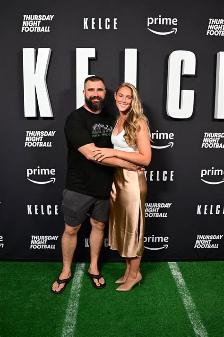 Kylie Kelce: Exploring Her Height In Feet