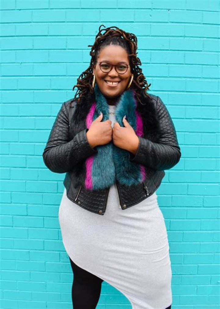 Meet The Extraordinary Black Singer Embracing Her Curves