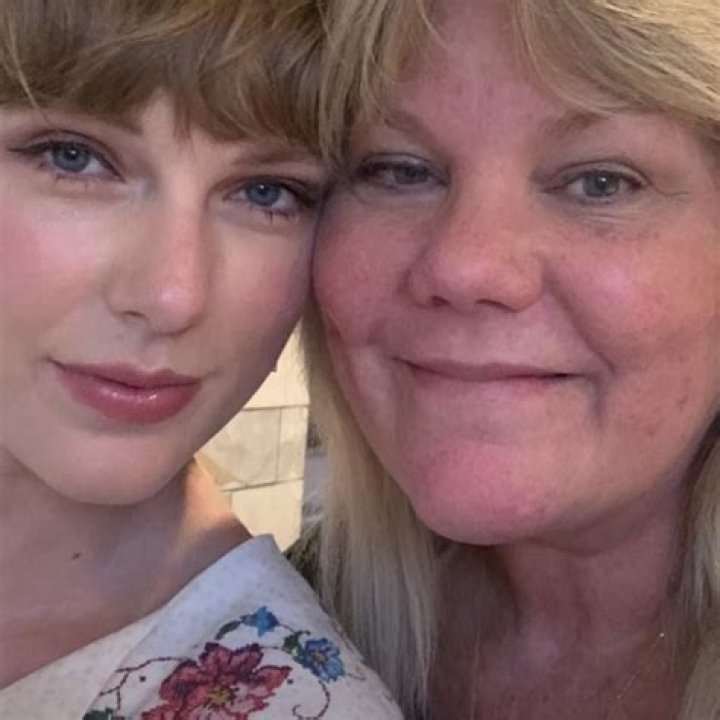Taylor Swift's Parents: A Detailed Look Into Divorce Rumors