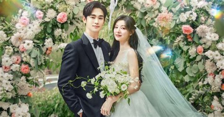 The Perfect Couple: A Look Into The Enchanting Romance Of Kim Soo Hyun And Kim Ji Won