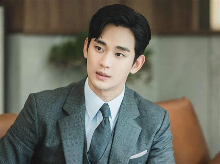 Understanding Kim So Hyun's Ideal Type: A Closer Look