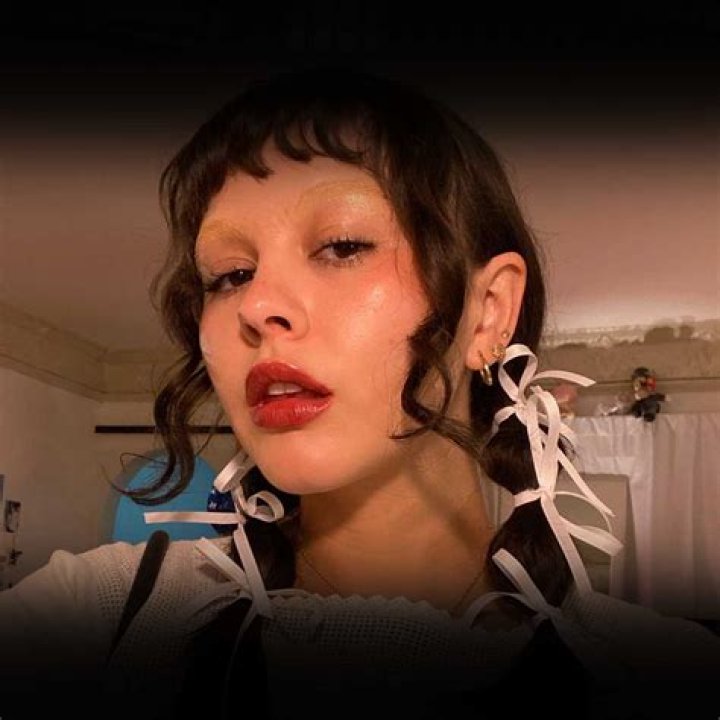 Unraveling The Mystique Of Enya Umanzor's Age