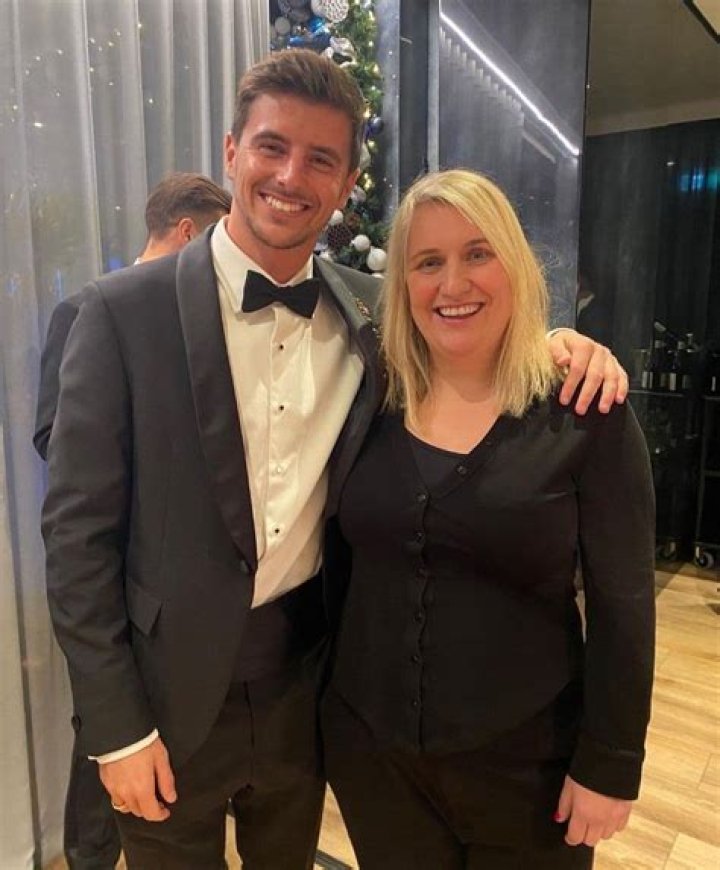 Unveiling Emma Hayes: Does She Have A Partner?