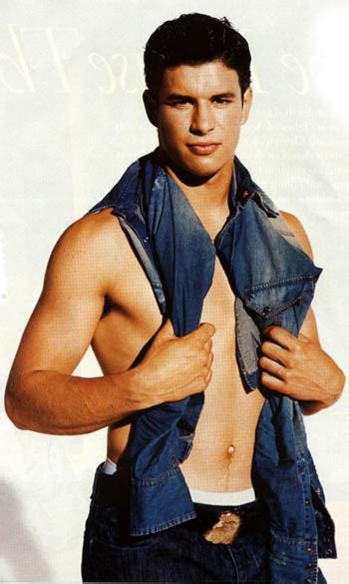 Unveiling The Mystique: Sidney Crosby Shirtless